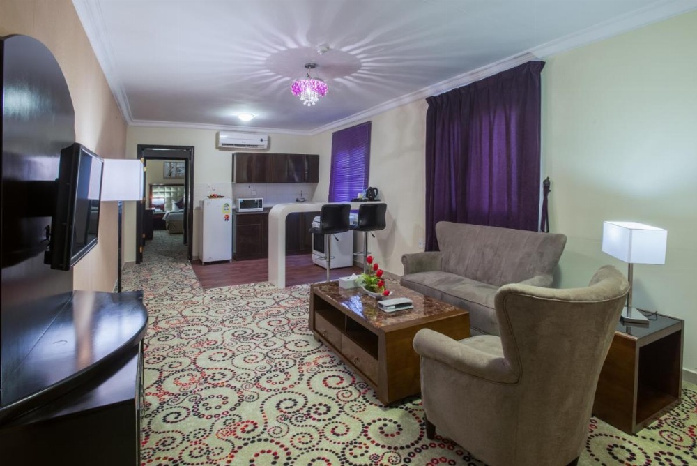 Room image 3