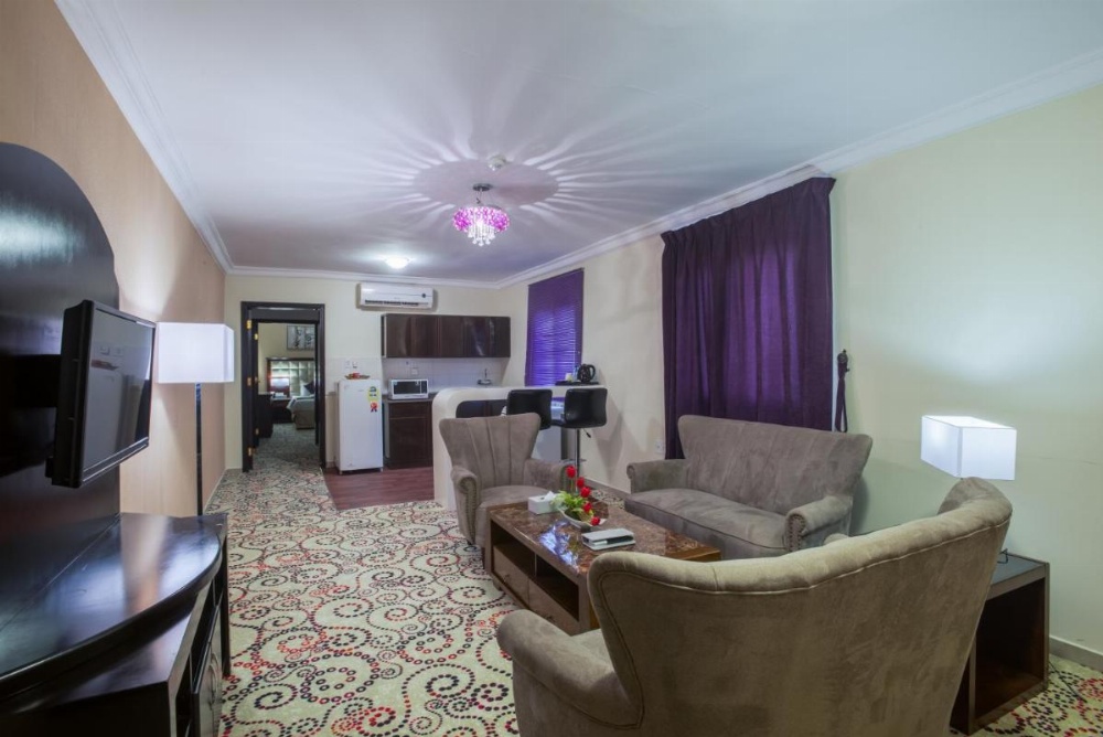 Room image 3